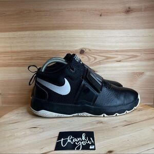 Nike Team Hustle D8 Black Silver 881941-001 Women's Size US 7